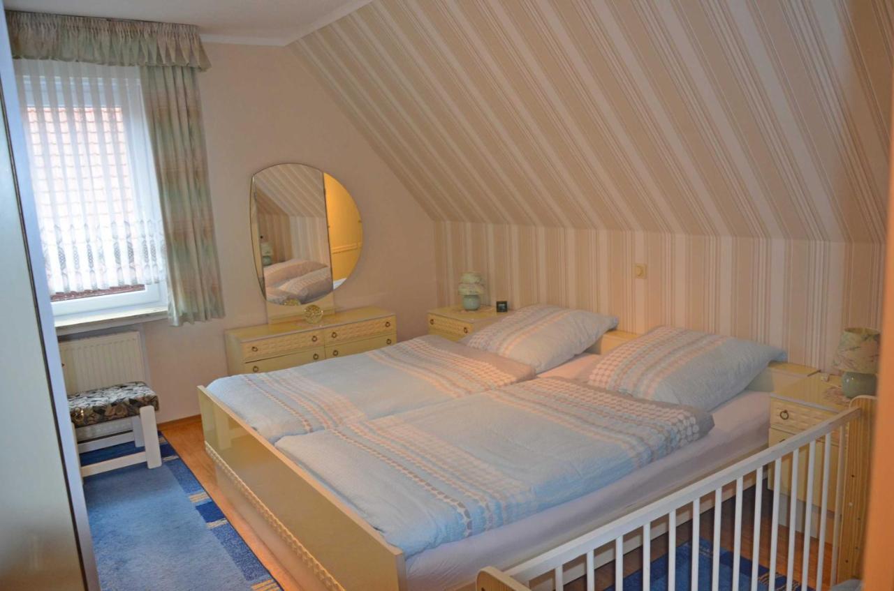 Ferienwohnung Kleinhaus, 95008 Rhauderfehn Eksteriør bilde