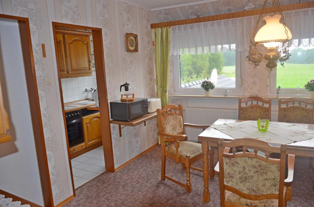 Ferienwohnung Kleinhaus, 95008 Rhauderfehn Eksteriør bilde